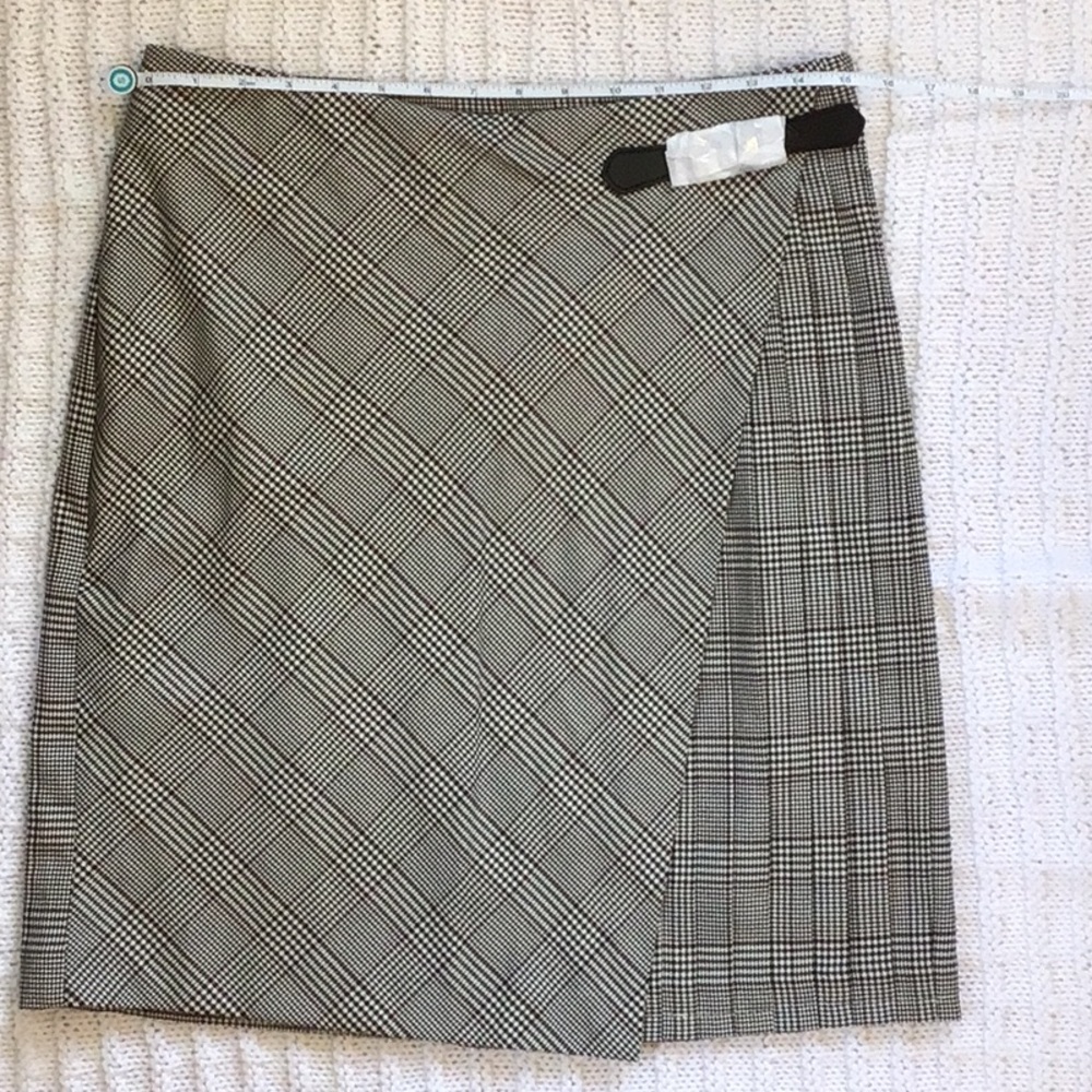 J Jill Pleated Wrap Style Skirt - Picture 4 of 9